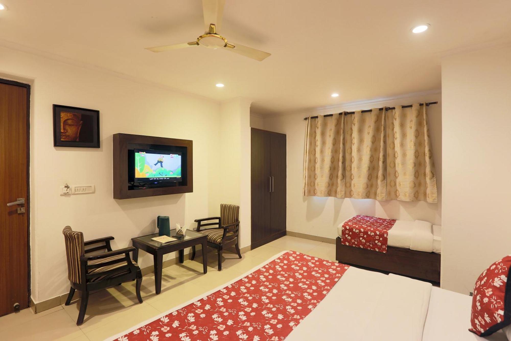 Airport Hotel Chanakya Delhi New Delhi Bagian luar foto
